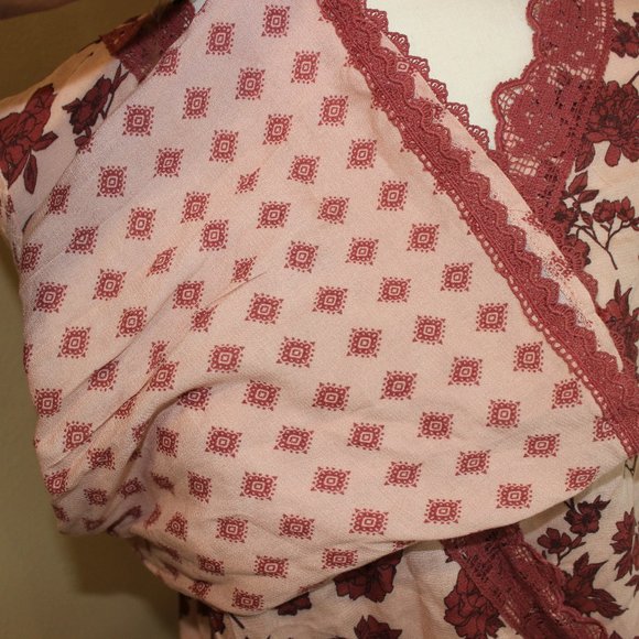 "TAYLOR & SAGE" Engineered Printed Wrap Long Sleeve Top SZ L - Picture 4 of 7